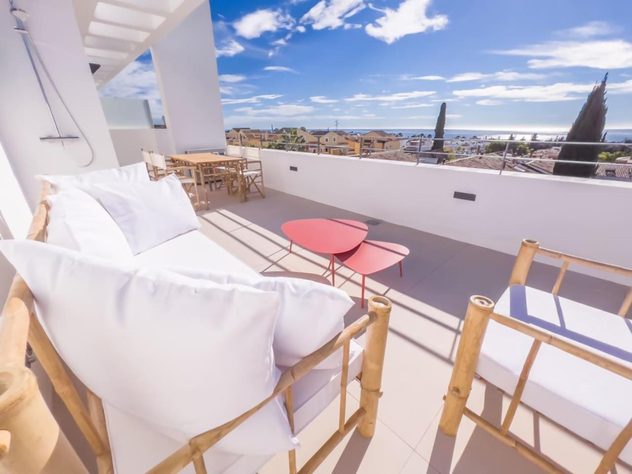 Penthouse On The Golden Mile Марбелья Екстер'єр фото